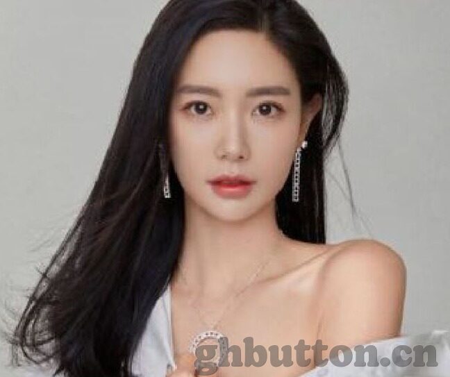 欧美亚洲巨乳波霸中文字幕-探索多元文化中的美学差异，欧美、亚洲的审美视角与巨乳波霸的流行现象